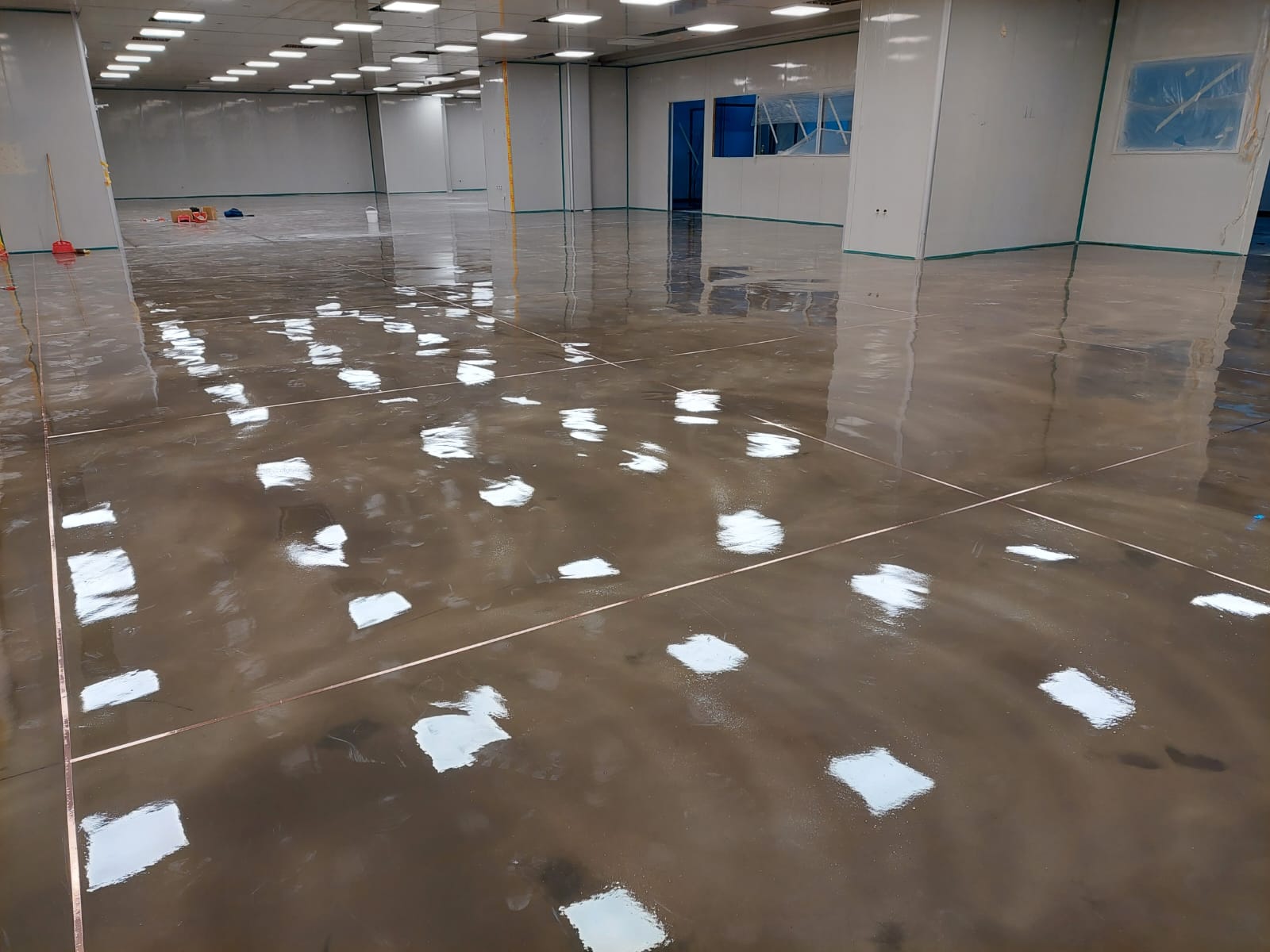 ESD Conductive epoxy floor